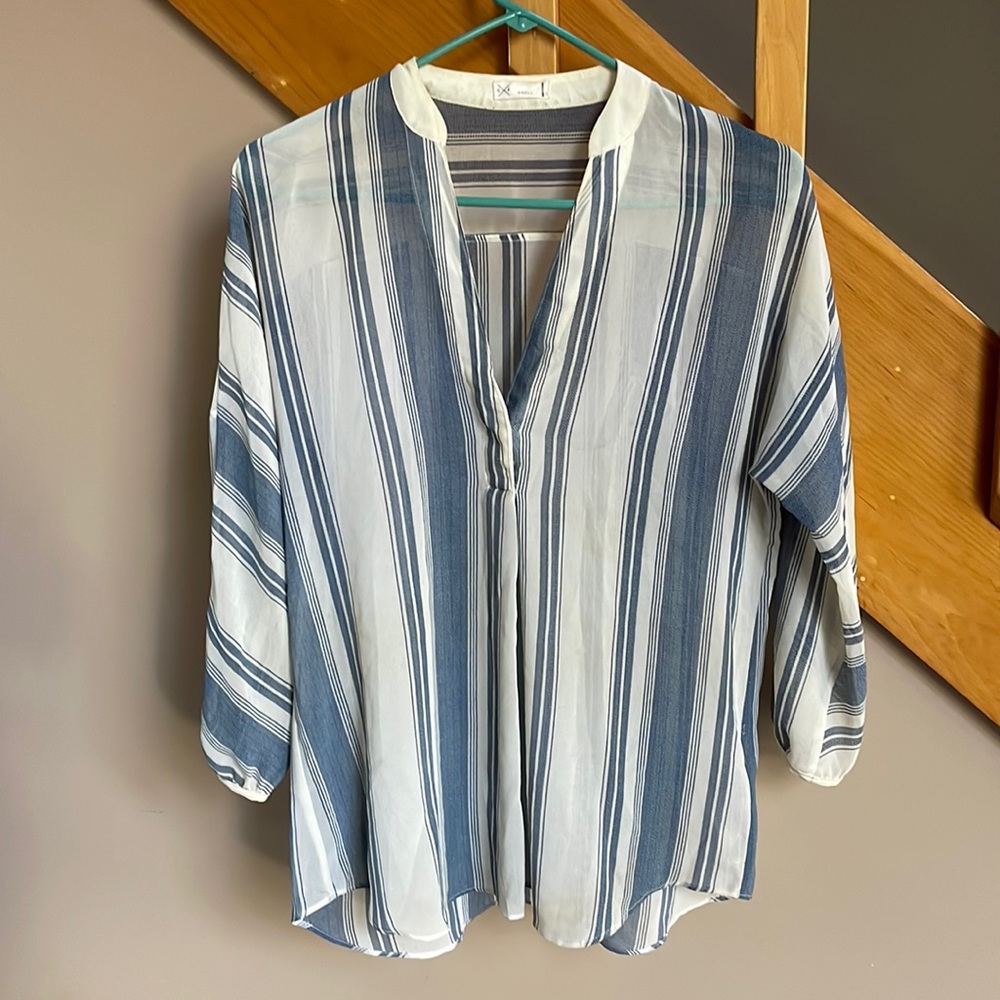 Beach v neck